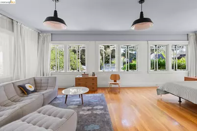 6434 Regent St, Oakland, CA 94618 - Photo 33