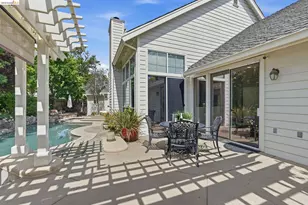 471 Silver Hollow Dr, Walnut Creek, CA 94598 - Photo 11