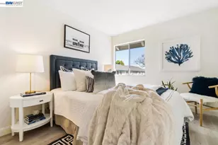 1371 Cherrywood Square, San Jose, CA 95117 - Photo 13