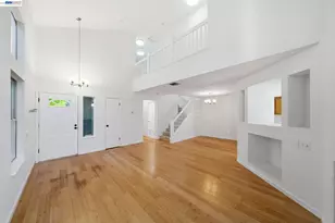 227 Clearpointe Dr, Vallejo, CA 94591 - Photo 5