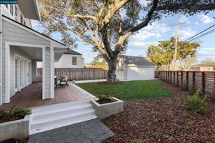 524 Oak Grove Ave, Burlingame, CA 94010 - Photo 29