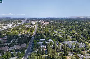 2560 Oak Rd, Walnut Creek, CA 94597 - Photo 31
