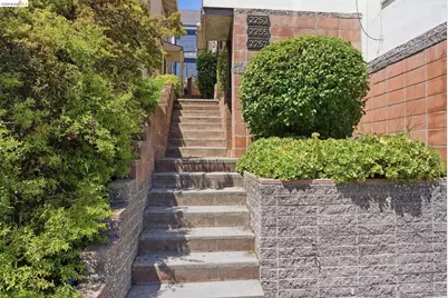 2257 Park Blvd, Oakland, CA 94606 - Photo 5