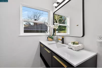 230 Fairlawn Dr, Berkeley, CA 94708 - Photo 23