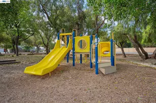 6435 Normandy Dr, Newark, CA 94560 - Photo 35