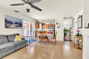 5059 Glenhollow Way, Antioch, CA 94531 - Photo 7