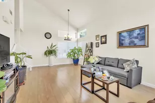 5059 Glenhollow Way, Antioch, CA 94531 - Photo 3