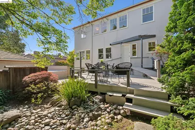 1021 Longridge Rd, Oakland, CA 94610 - Photo 57