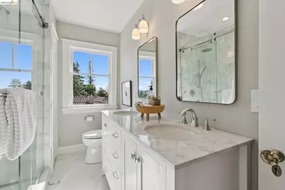1021 Longridge Rd, Oakland, CA 94610 - Photo 41