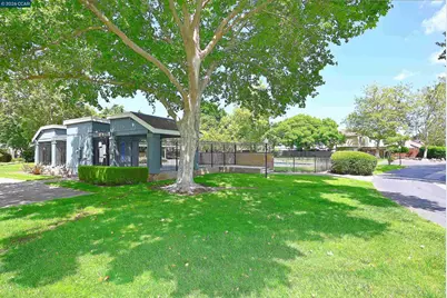 4284 Dubhe Ct, Concord, CA 94521 - Photo 41