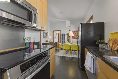962 55th St, Oakland, CA 94608 - Photo 25