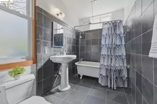 962 55th St, Oakland, CA 94608 - Photo 33