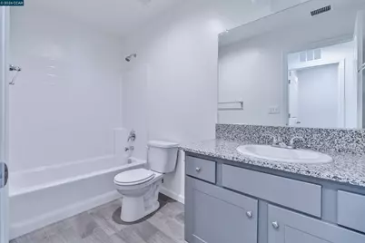 2245 Oak Ave, Visalia, CA 93292 - Photo 47