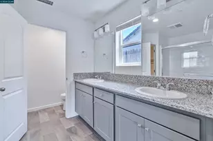 2245 Oak Ave, Visalia, CA 93292 - Photo 39