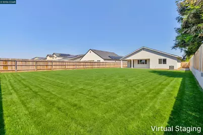 2245 Oak Ave, Visalia, CA 93292 - Photo 15