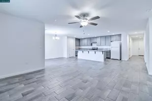 2245 Oak Ave, Visalia, CA 93292 - Photo 21