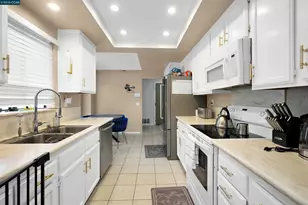 14009 Seagate Dr, San Leandro, CA 94577 - Photo 9