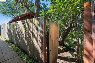 1016 Elbert St, Oakland, CA 94602 - Photo 43