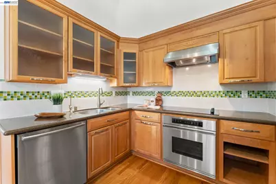 32317 Pegasus Court, Union City, CA 94587 - Photo 19