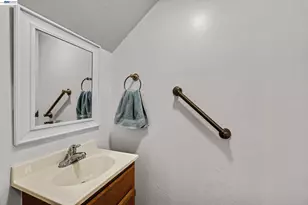 2011 Olivera Rd, Concord, CA 94520 - Photo 31
