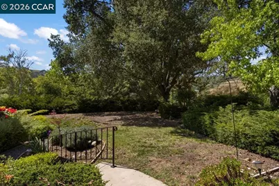 2065 Cactus Ct #3, Walnut Creek, CA 94595 - Photo 41
