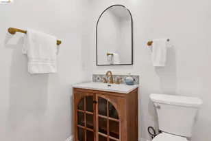 6000 Rockridge Blvd, Oakland, CA 94618 - Photo 43