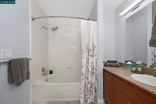 5855 Horton, Emeryville, CA 94608 - Photo 15