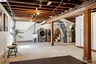 2435 Burlington St, Oakland, CA 94602 - Photo 43