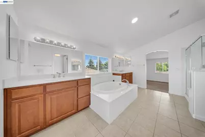 2536 Tampico Dr, Bay Point, CA 94565 - Photo 31