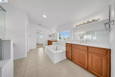 2536 Tampico Dr, Bay Point, CA 94565 - Photo 29