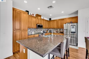 2536 Tampico Dr, Bay Point, CA 94565 - Photo 9