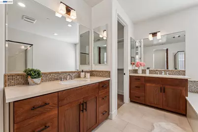 415 Dewitt Ln, Alameda, CA 94501 - Photo 25