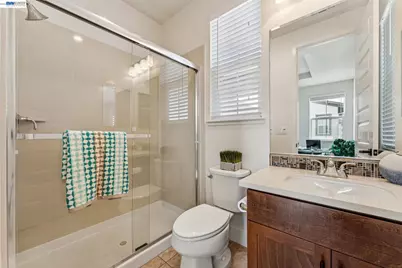 415 Dewitt Ln, Alameda, CA 94501 - Photo 35