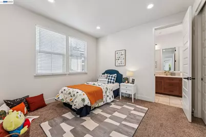 415 Dewitt Ln, Alameda, CA 94501 - Photo 27