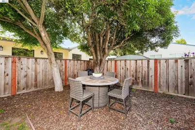 826 Hacienda Ave, San Lorenzo, CA 94580 - Photo 47