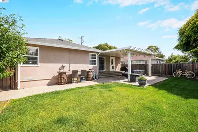 826 Hacienda Ave, San Lorenzo, CA 94580 - Photo 35