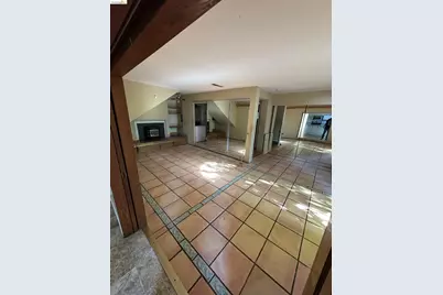 6440 Sunnymere, Oakland, CA 94605 - Photo 11
