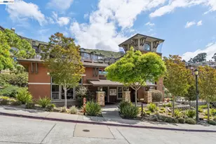 6767 Skyview Dr, Oakland, CA 94605 - Photo 57