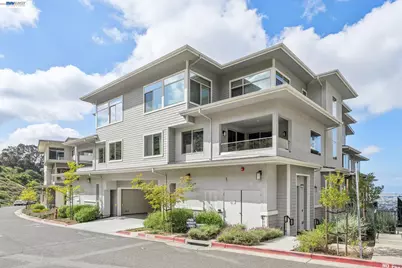 6767 Skyview Drive, Oakland, CA 94605 - Photo 55
