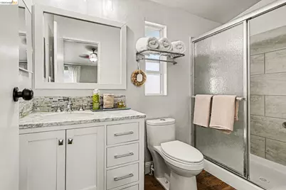 112 A St, Concord, CA 94520 - Photo 19