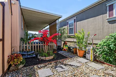 112 A St, Concord, CA 94520 - Photo 25
