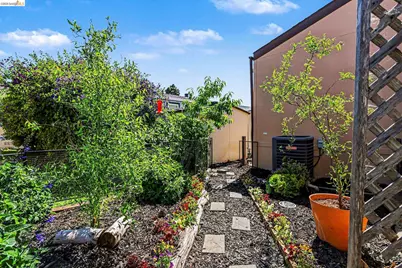112 A St, Concord, CA 94520 - Photo 23