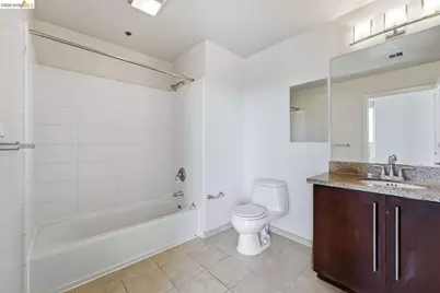 1375 Lick Ave #APT 1026, San Jose, CA 95110 - Photo 19