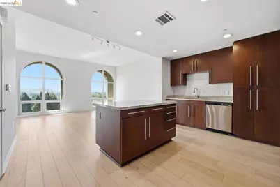 1375 Lick Ave #APT 1026, San Jose, CA 95110 - Photo 11