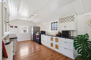 30 Niantic Ave, San Francisco, CA 94132 - Photo 5