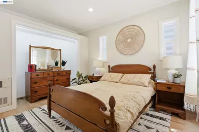 30 Niantic Ave, San Francisco, CA 94132 - Photo 3
