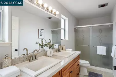 208 Commodore Dr, Richmond, CA 94804 - Photo 27