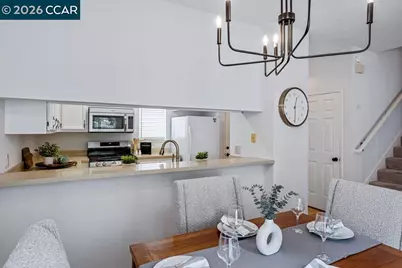 208 Commodore Dr, Richmond, CA 94804 - Photo 3