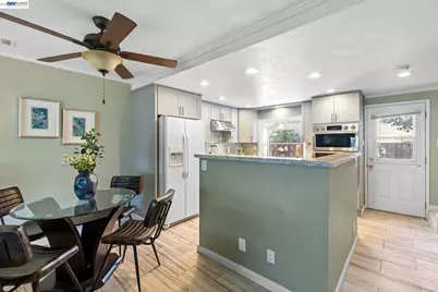 38646 Aurora Ter, Fremont, CA 94536 - Photo 17