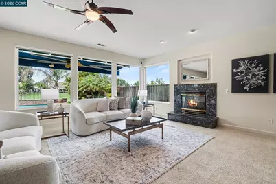 5666 Oakmont Ct, Discovery Bay, CA 94505 - Photo 11
